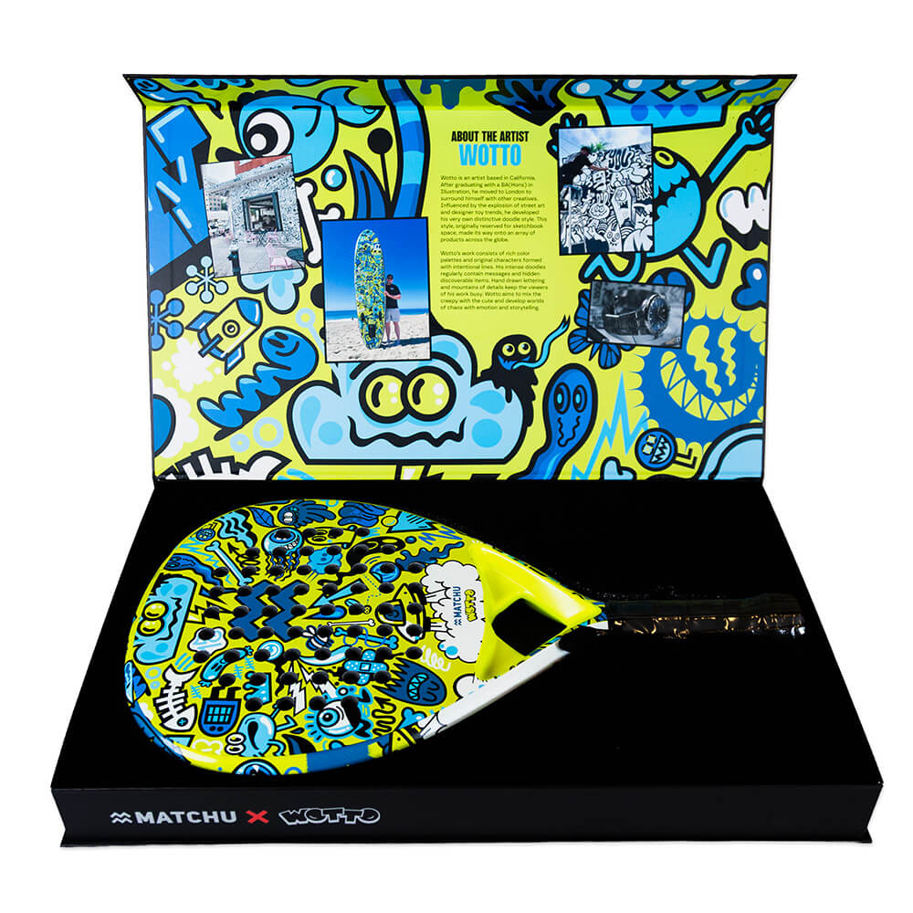 Raquete de padel numa caixa exclusiva